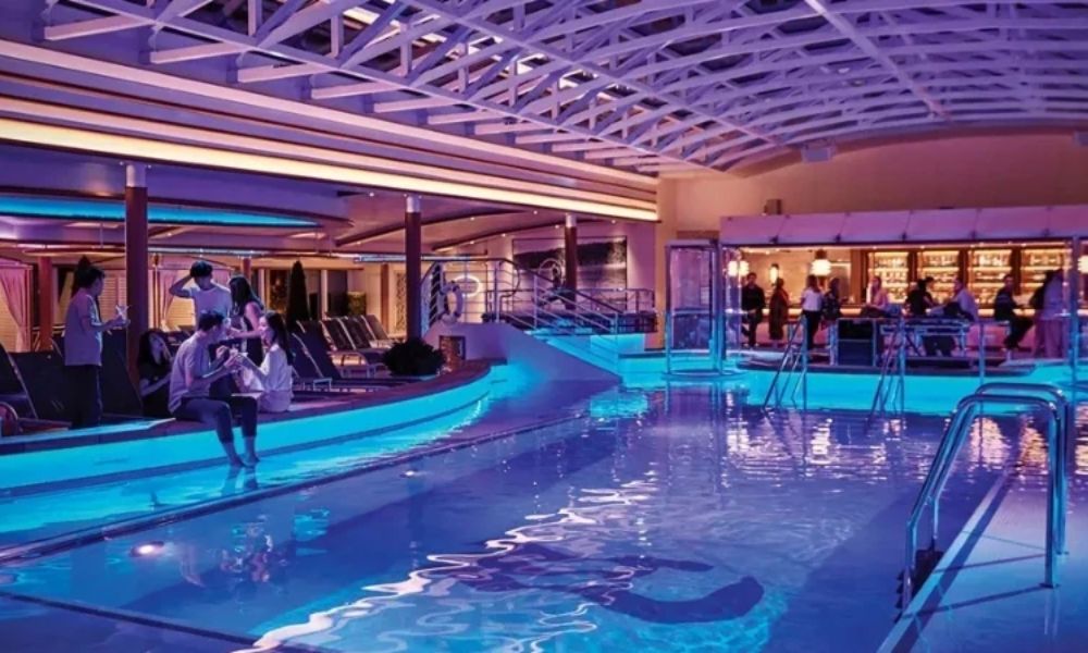 Hollywood Pool Club